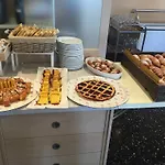 Hotel Boston 3*