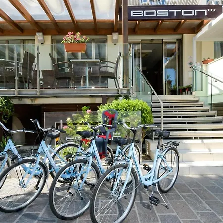 Hotel Boston